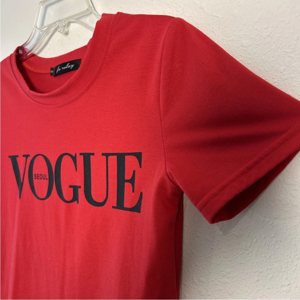 Vogue Seoul Korea Women’s Size Small Red Short Sleeve T-Shirt FV Relay - Picture 4 of 10